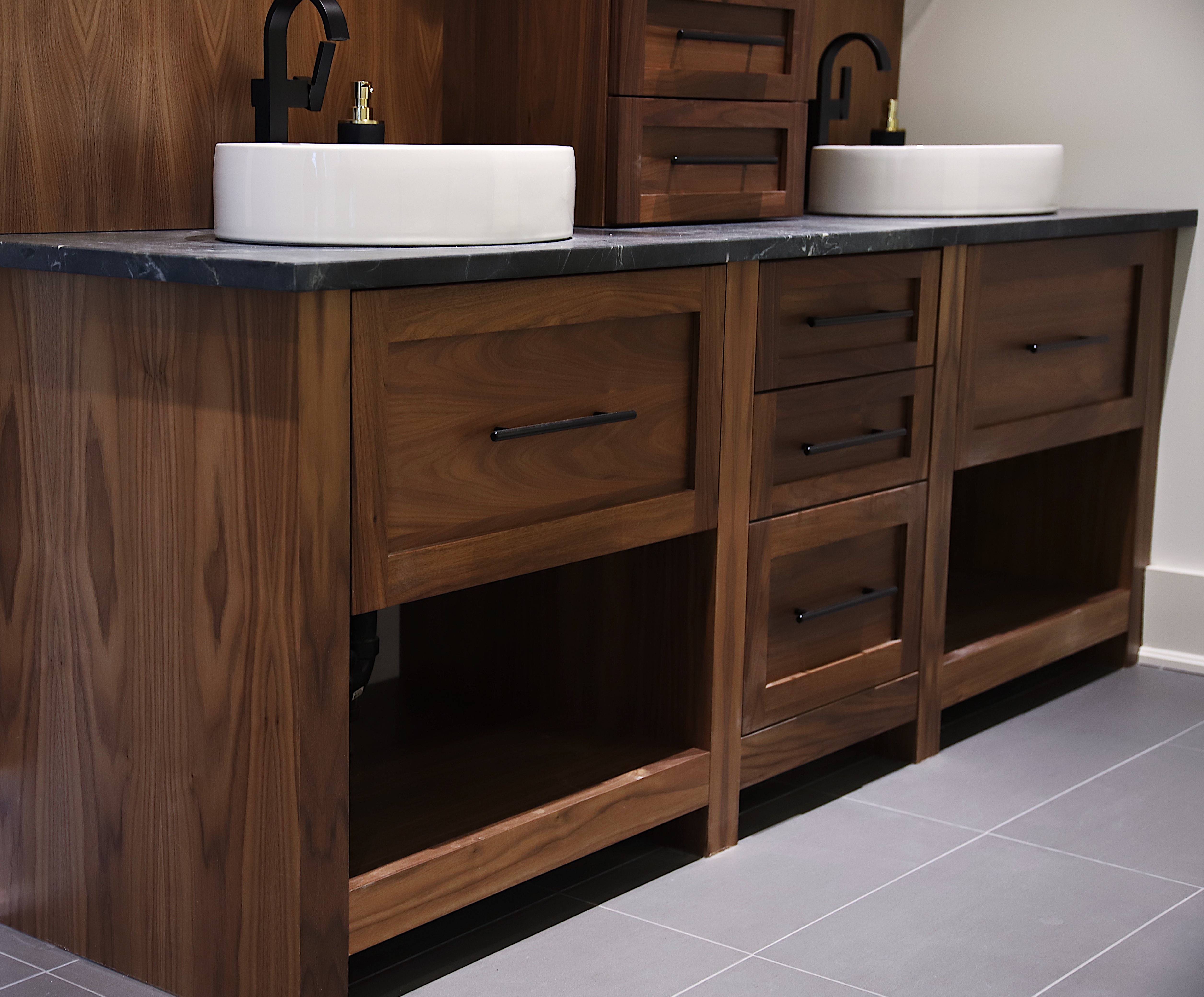Walnut Bachelor Pad Ensuite