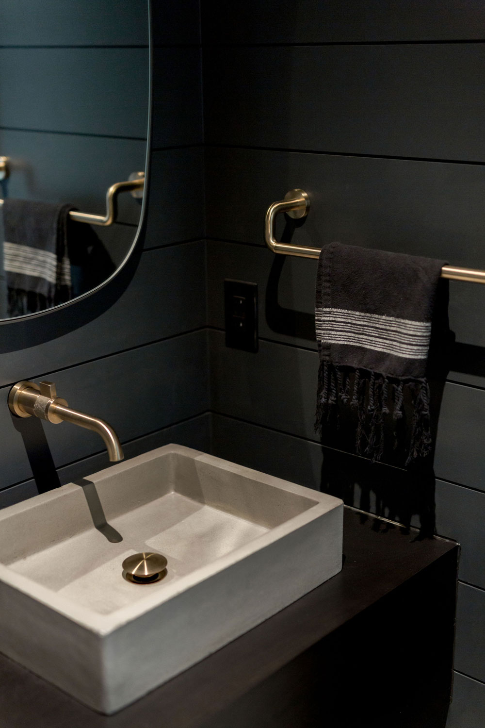 Hesners-powder-room-5